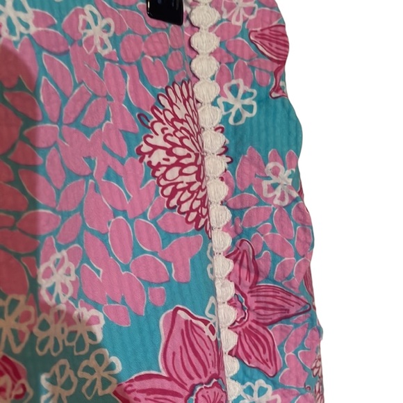 Lilly Pulitzer White label skirt.  Pink flowers against aqua background. Size 12 - Picture 3 of 16